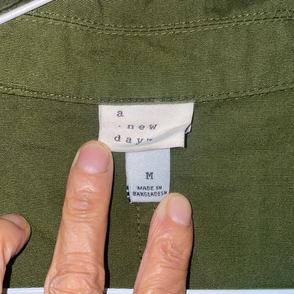 Army green utility jacket 🧥 - Picture 4 of 7